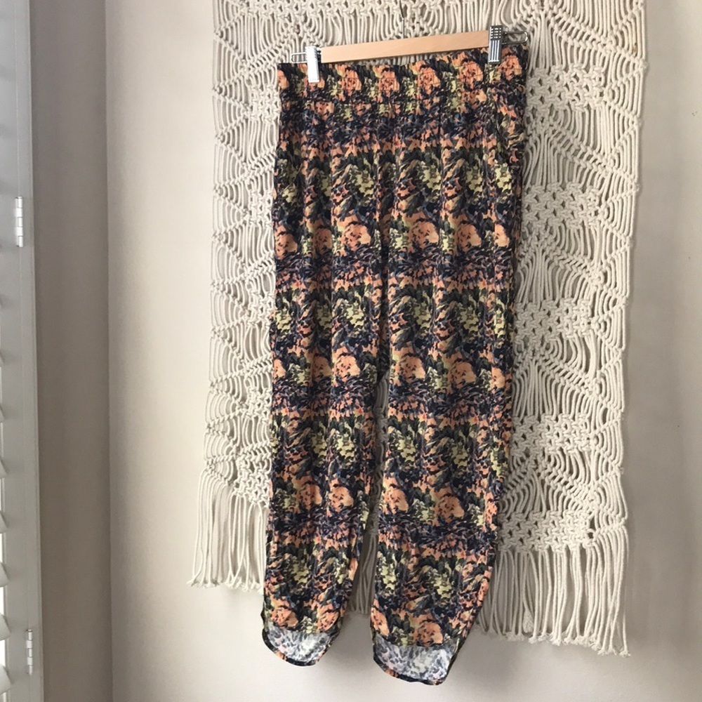 La Vi by Sam & Lavi Anthropology sz Small petite pill on trouser pants